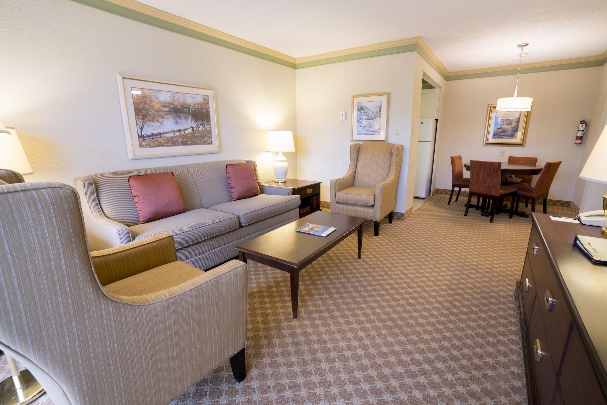 Royal Scot Hotel & Suites فكتوريا المظهر الخارجي الصورة