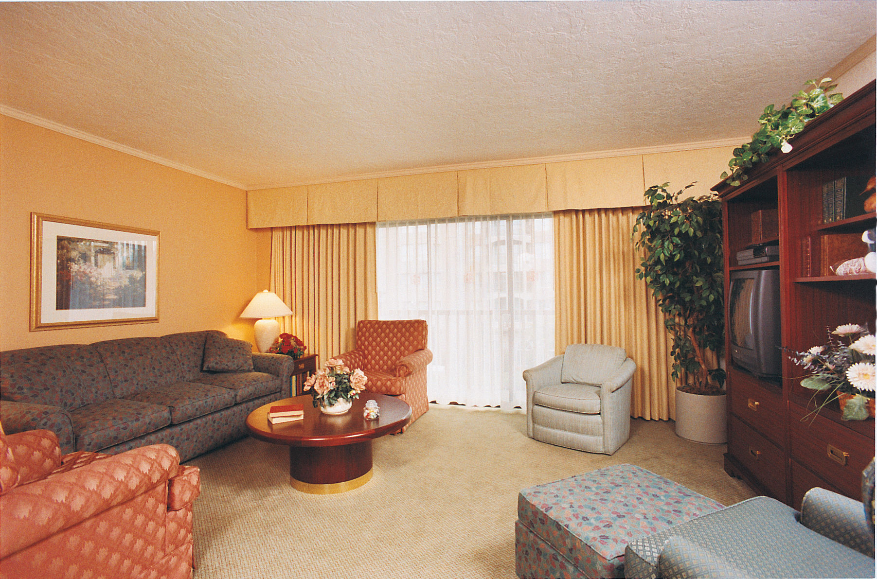 Royal Scot Hotel & Suites فكتوريا الغرفة الصورة